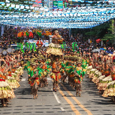 Visitors to Philippines